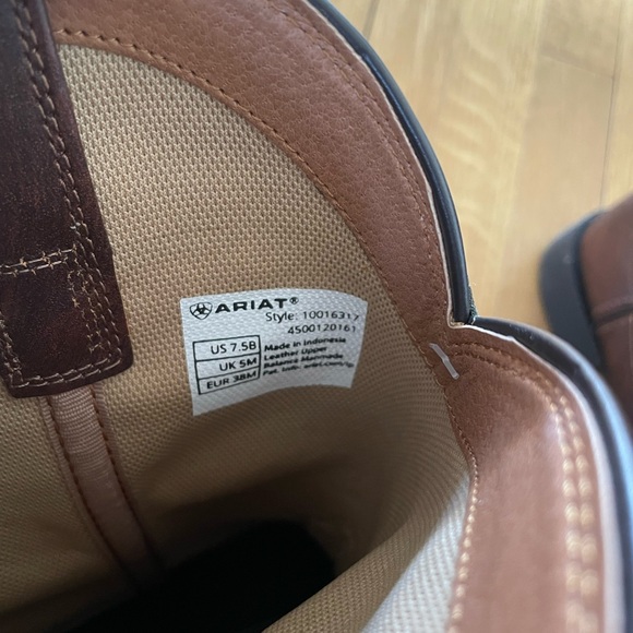 Ariat Women's Yukon Brown Square Toe Boot - Picture 10 of 12